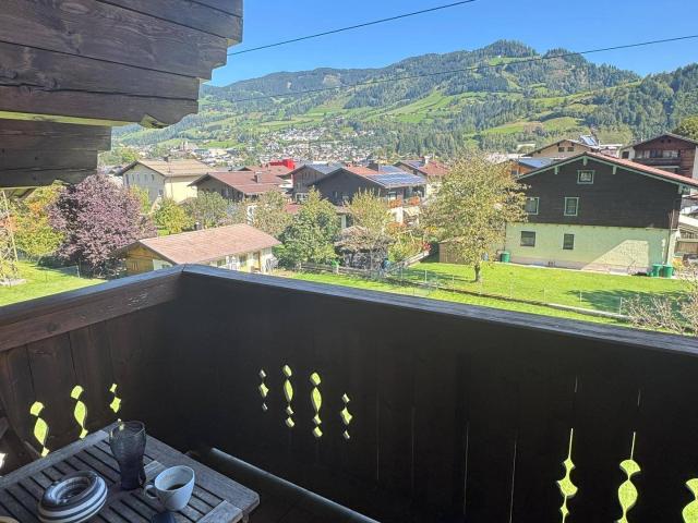 Geräumige Wohnung mit ostseitigem Balkon zu vermieten