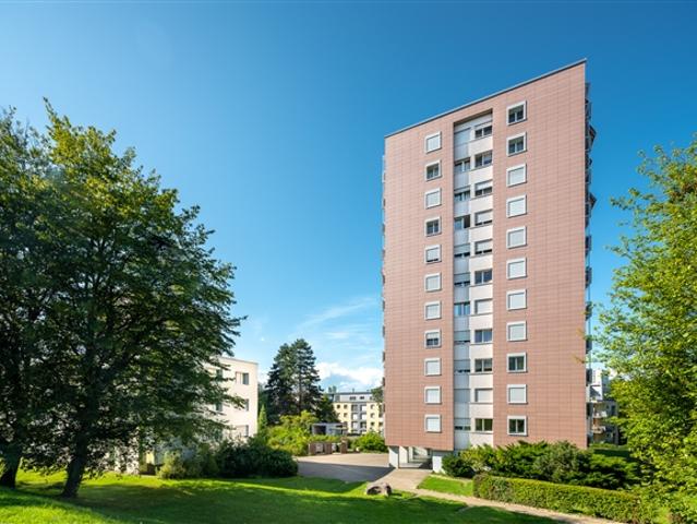 Geräumige Wohnung mit weitläufiger Aussicht