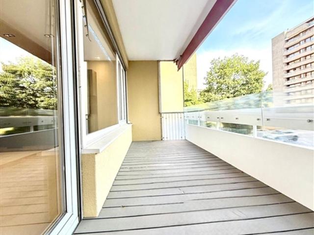 Geräumige und renovierte 4 Zimmer Wohnung in Petit Saconnex – in der Nähe internationaler Organisationen