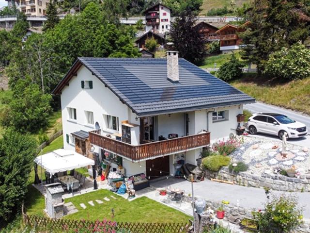 Geräumige und renovierte Villa im Zentrum des Tals