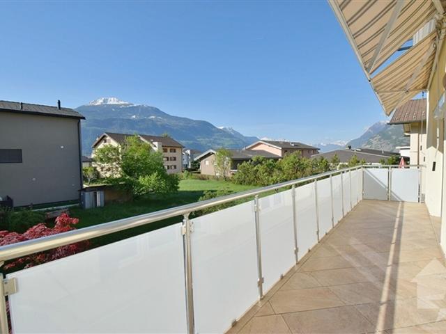 Geräumige Villa, erbaut 2014, im Zentrum von Plan Conthey