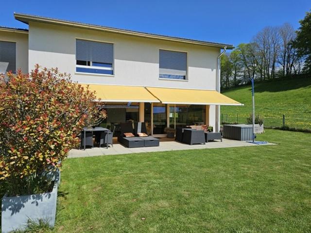Geräumige Villa zur Miete in Savigny, auf dem Land, nur einen Steinwurf von der Stadt entfernt!