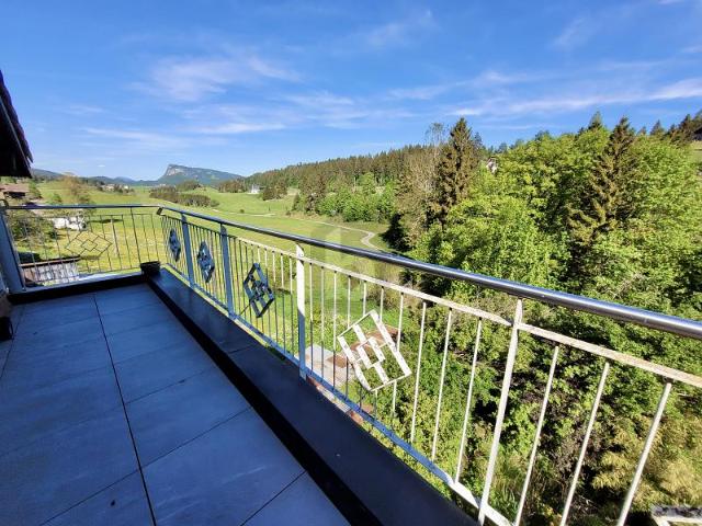 GERÄUMIGES DUPLEX MIT BALKON