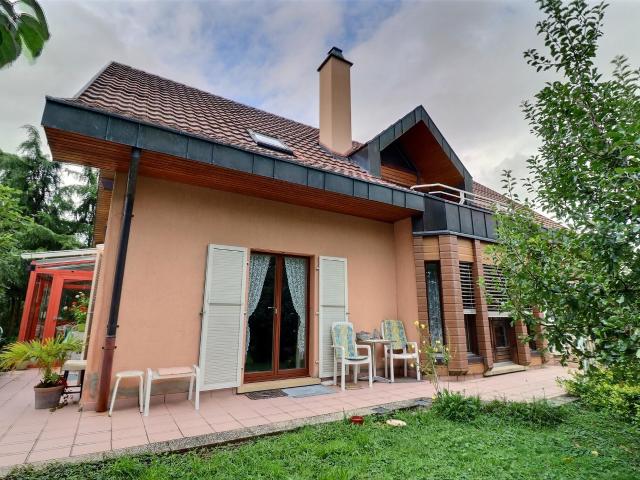 Geräumiges Einfamilienhaus in bewohnter Lebensrente ohne Rente