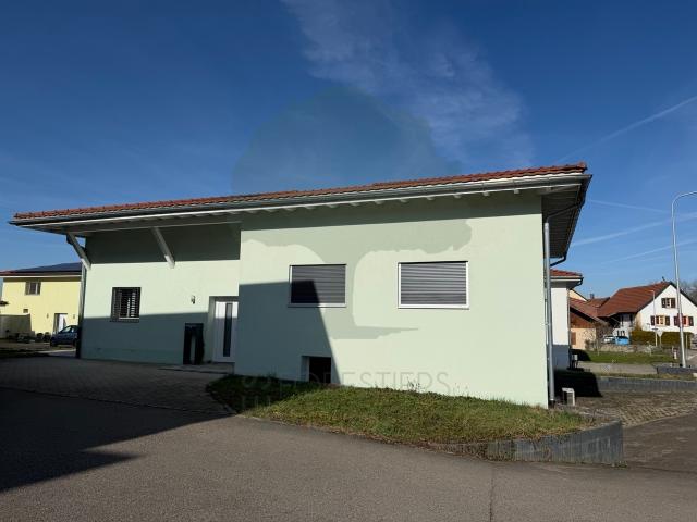 Geräumiges Familienhaus mit 10,5 Zimmern in Cornol
