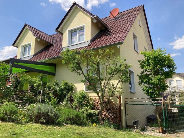 Geräumiges Familienhaus mit Terrasse und Garten in Hirschaid/Juliushof, Nähe Bamberg