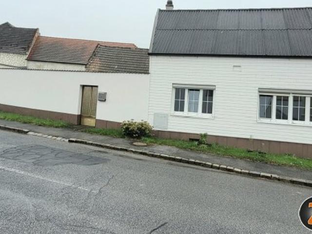 Geräumiges Landhaus mit uneinsehbarem Grundstück