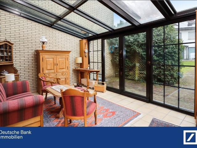 Geräumiges Reihenmittelhaus mit großem Potenzial!