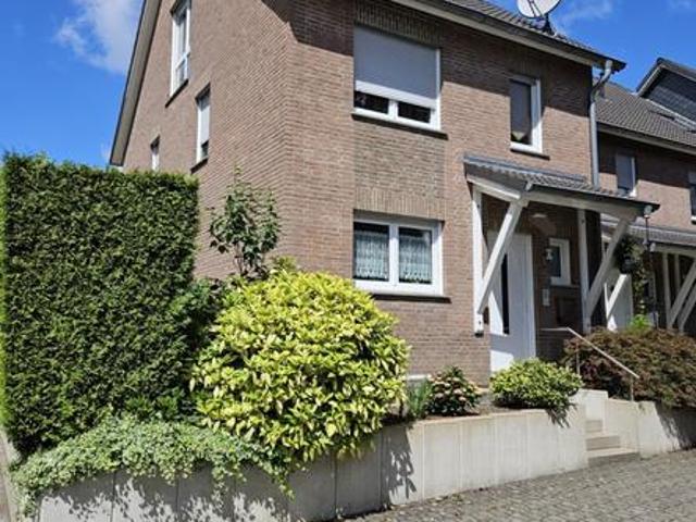 Geräumiges Reihenendhaus in Solingen Mitte