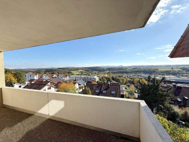 Geräumiges Reihenhaus mit TOP Aussicht in Reichenbach zu verkaufen