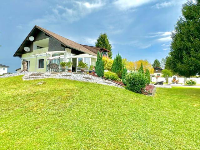 Geräumiges Wohnhaus voll unterkellert großes Grundstück südlich von Graz in beliebter Gemeinde Premstätten