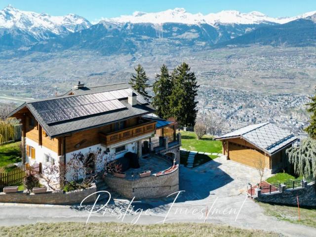 GERÄUMIGES 5.5 ZIMMER CHALET, LES AGETTES 4 VALLÉES