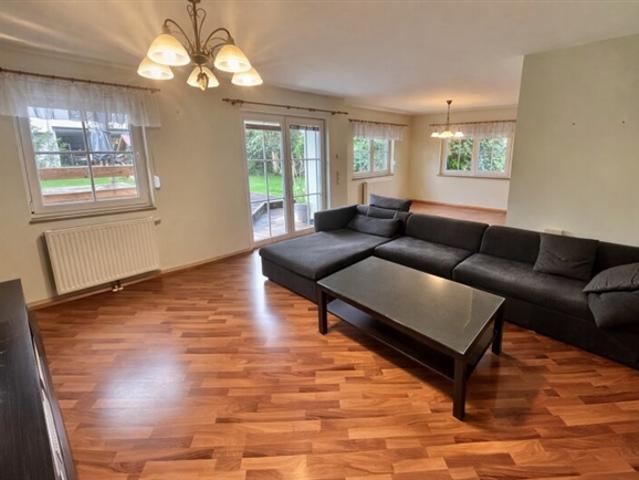 GERÄUMIGES 6 ZIMMER EINFAMILIENHAUS MIT GARTEN, POOL UND ZWEI BÄDERN IN NÖ!