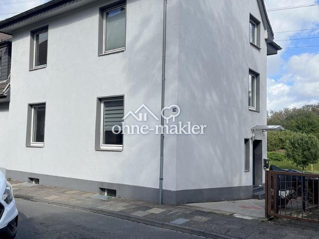 Geräumiges 6 Zimmer Reihenhaus in Duisburg Süden