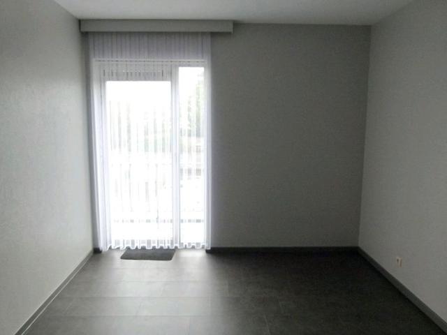 Gerenoveerd app. 2 slpk. en garage in H.Hart wijk in Hasselt