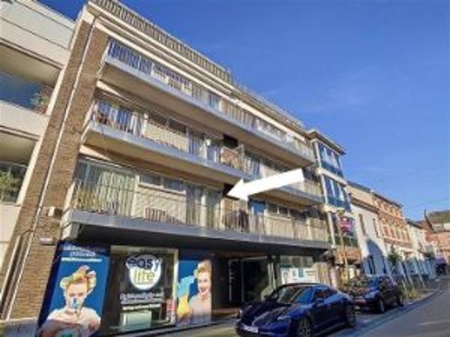 Gerenoveerd appartement met 3 slaapkamers in het centrum van