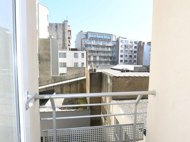 Gerenoveerd appartement met 2 slpk en frontaal zeezicht