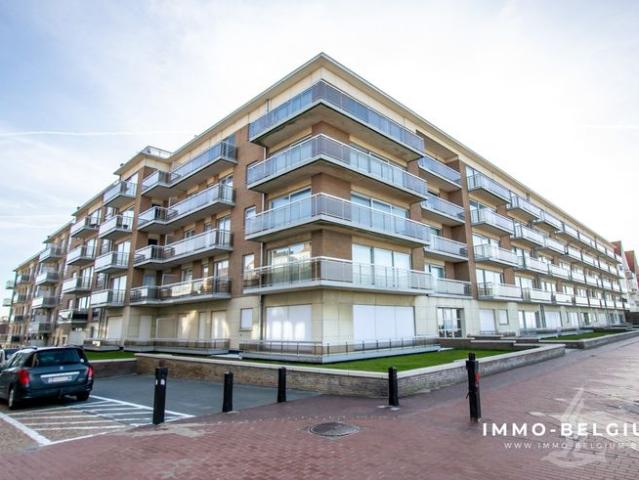 Gerenoveerd appartement op de achterkant van de zeedijk v.