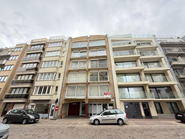 Gerenoveerd appartement op korte afstand van de zeedijk