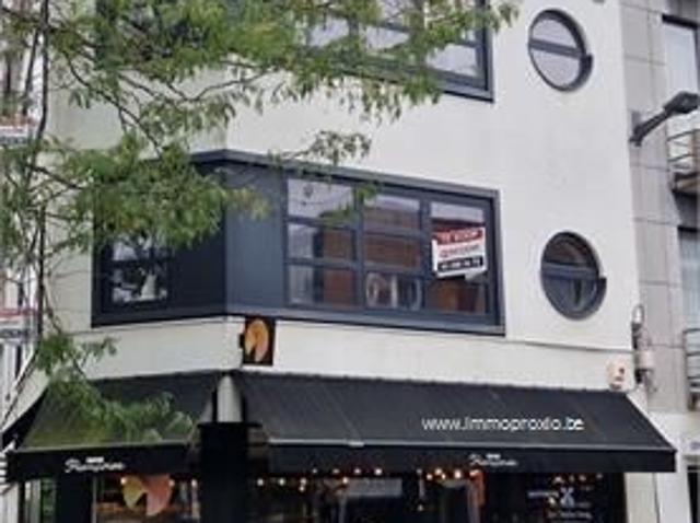 Gerenoveerd één slaapkamer appartement centrum Brasschaat