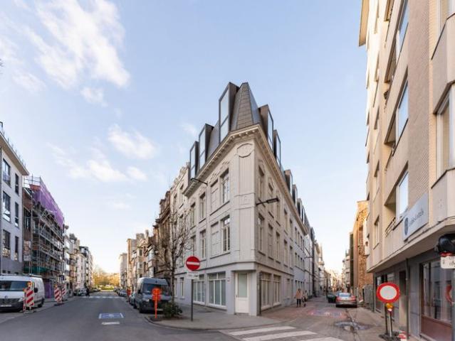 Gerenoveerde, ruime studio