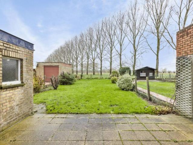 Gerenoveerde woning met 3 slaapkamers in de rand van Brugge