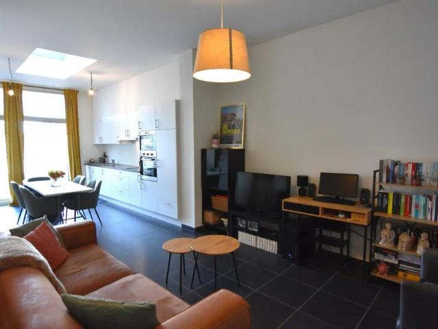 Gerenoveerde woning met tuin nabij centrum