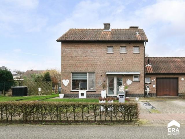 Gerenoveerde woning met zuidelijke tuin in Houthalen Oost