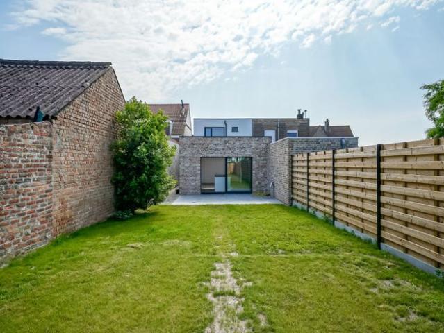 Gerenoveerde woning op een rustige locatie te Westkerke