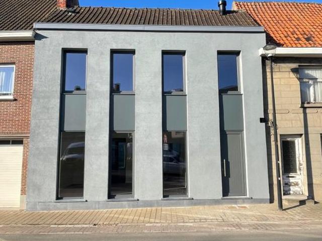 gerenoveerde woning in het hart van Meulebeke