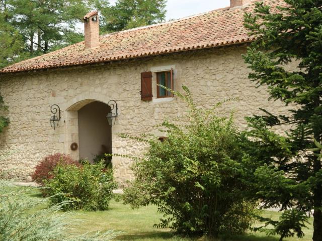 GERS BELLE MAISON DE CAMPAGNE AVEC PISCINE