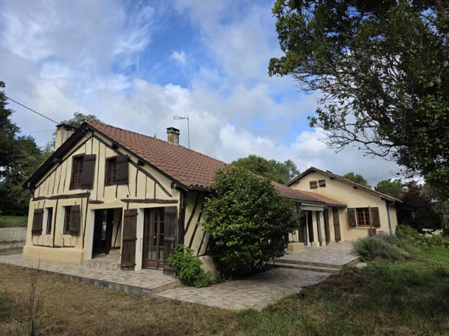 GERS PROCHE BARBOTAN LES THERMES MAISON DANS SON PARC DE 1.5