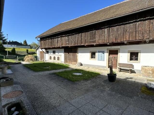 Geschichtsträchtiges Haus mit Potential