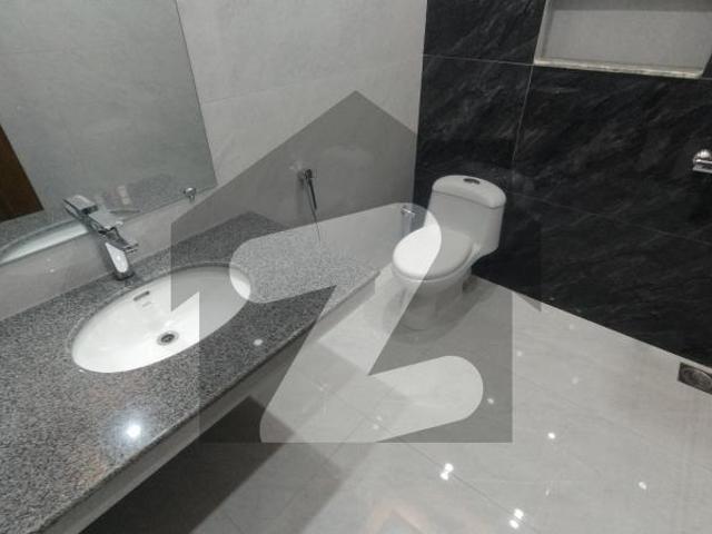 Get A 10 Marla House For sale In Top City 1 Block A