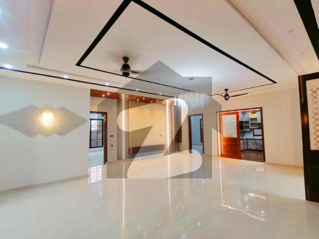 Get a chance to buy 1 kanal house for sale in valancia housing society in lahore in a very hot location valencia housing society