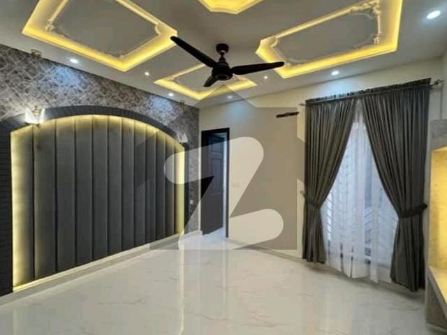 Get A Prime Location 5 Marla House For rent In Citi Housing Society