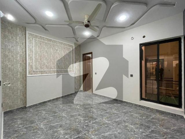 Get A Prime Location 5 Marla House For Sale In Royal Orchard