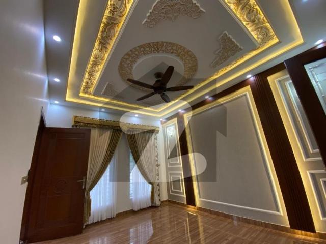 Get A Prime Location 10 Marla House For rent In Citi Housing Society