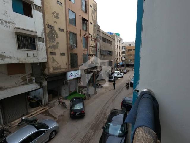 Get A Prime Location 1150 Square Feet Flat For sale In Badar Commercial Area
