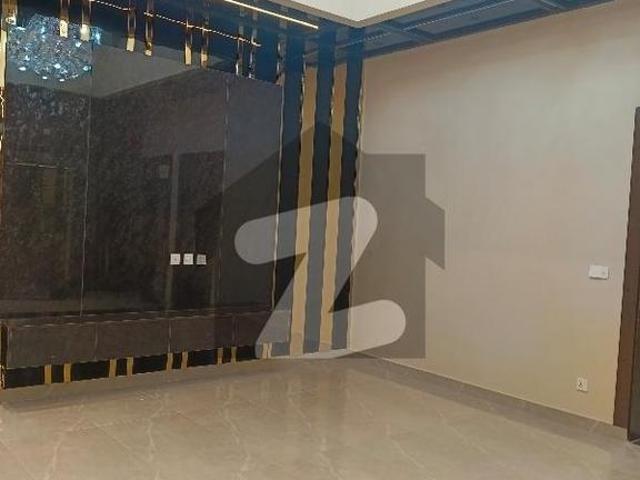 Get An Attractive House In E 11 Under Rs. 250000 E 11