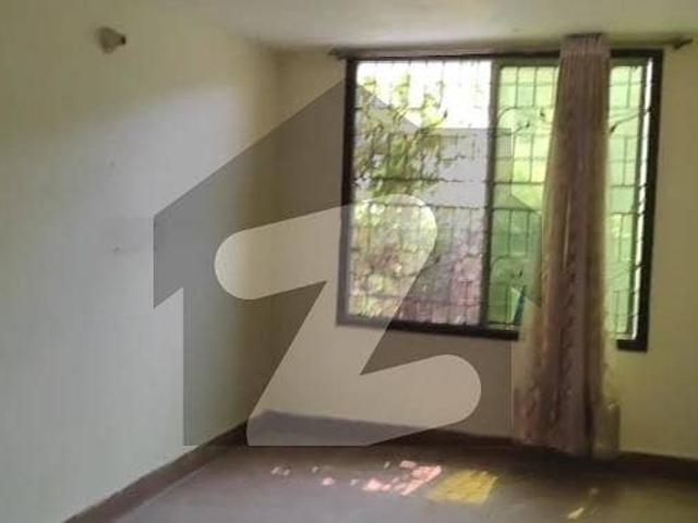 Get An Attractive Lower Portion In Allama Iqbal Town Under Rs. 110000