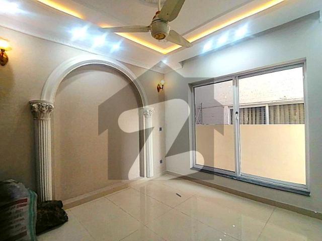 Get An Attractive Prime Location House In Lahore Under Rs. 27000 DHA 11 Rahbar Phase 2 Block H