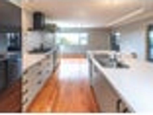Grand Living, Gorgeous Views, Prime Location