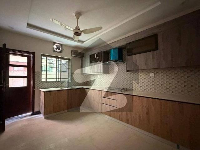 Get In Touch Now To Buy A Prime Location House In Karachi