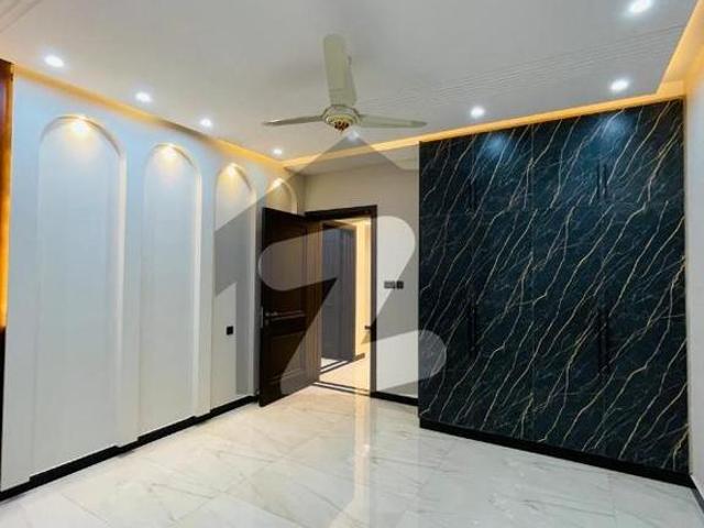 Get In Touch Now To Buy A Prime Location House In Royal Palm City