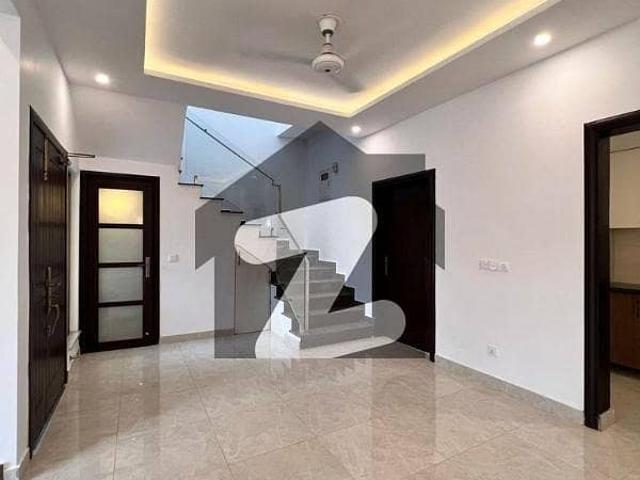 Get In Touch Now To Buy A Prime Location 125 Square Yards House In Karachi