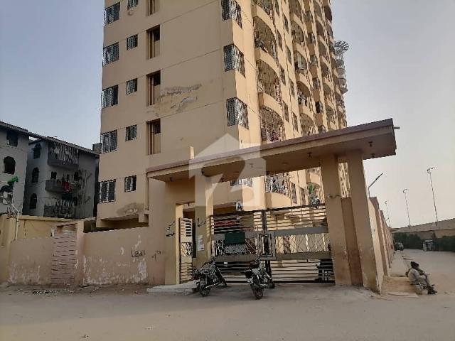 4 bed dd west open 24 hours water gas electricity nearby hasan square nearby main university road