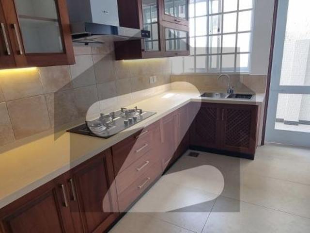 Get In Touch Now To Buy A 1800 Square Feet House In D 12