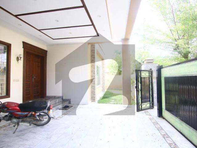 40 Marla House In Peoples Colony No 1, A Block Park Facing, madina Souciety Peoples Colony No 1
