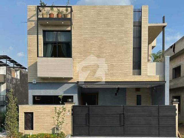 Get In Touch Now To Buy A 8 Marla House In Islamabad